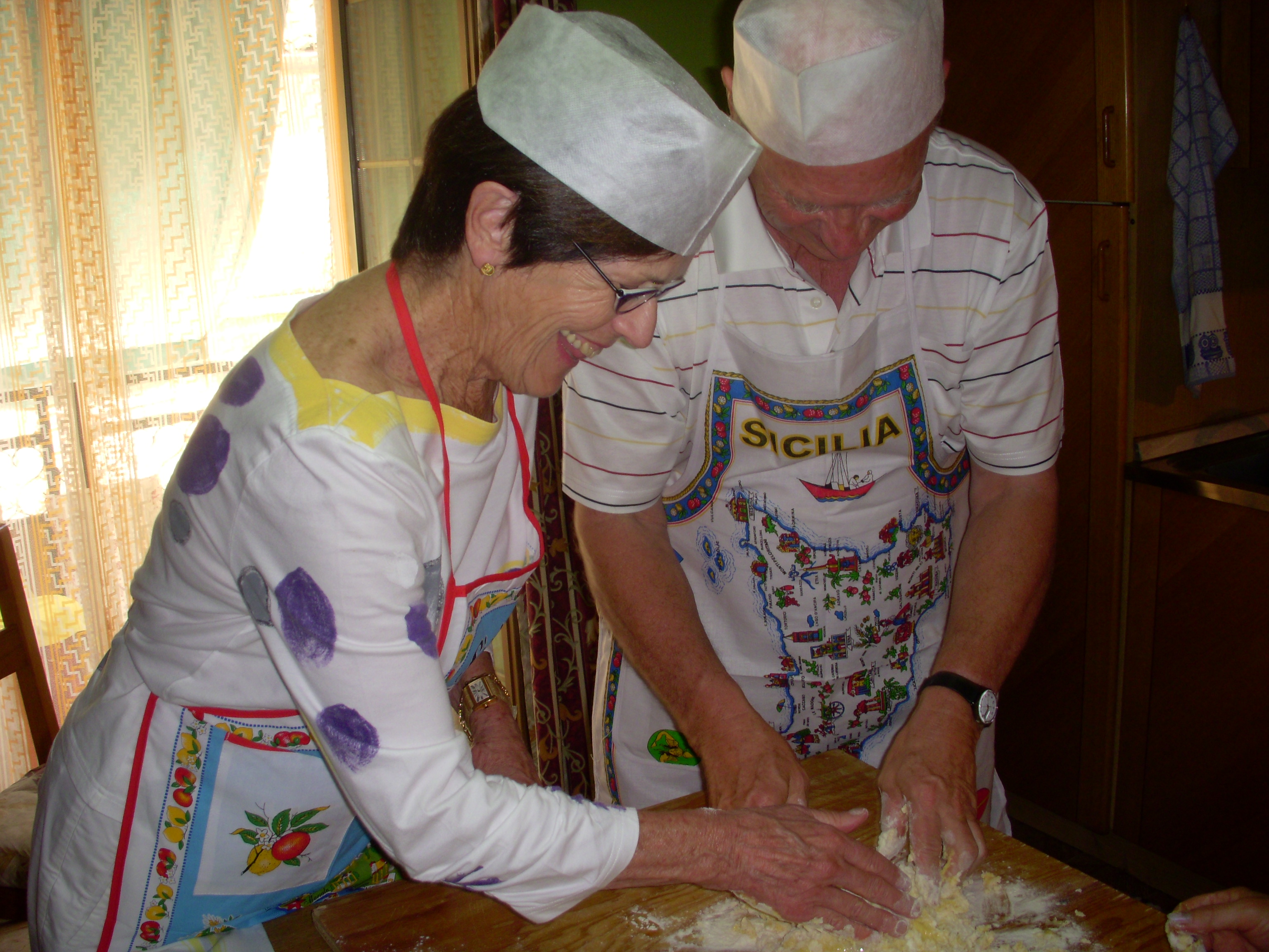 Lezione di cucina in una famiglia locale