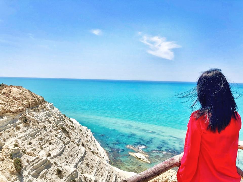 Turismo esperenziale in Sicilia . Scala dei Turchi Agrigento